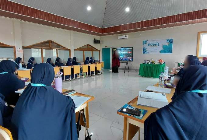 Tingkatkan Profesionalisme Kader, PSDM Muslimah Wahdah Sinjai Gelar Pelatihan Event Organizer