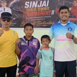 Duel Semifinal Antar Siswa SD Naungan YPAIS Warnai Kejuaraan Tenis Meja Tingkat SD Se-Sinjai