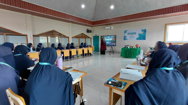 Tingkatkan Profesionalisme Kader, PSDM Muslimah Wahdah Sinjai Gelar Pelatihan Event Organizer