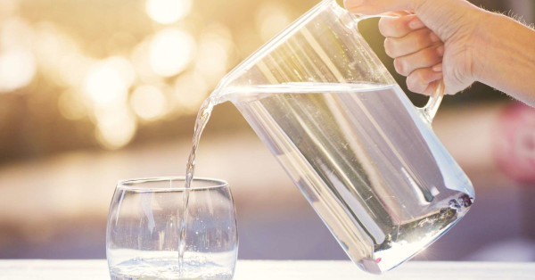 Minum Air Comberan Padahal Ada Air Bersih: Itulah Ekonomi Umat Hari Ini