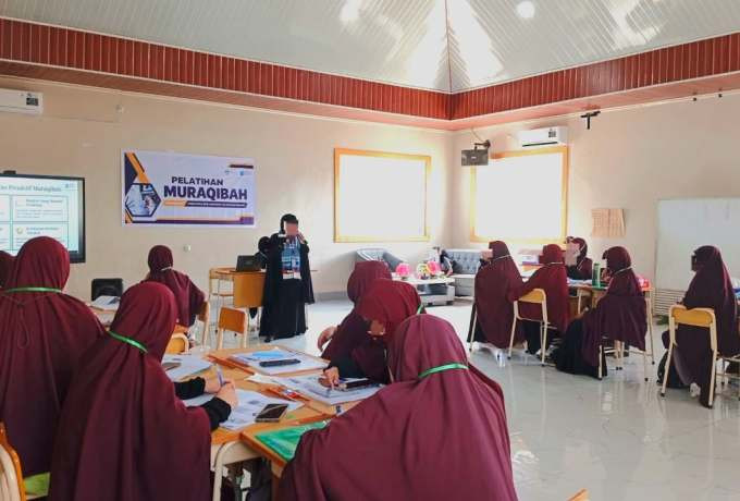 Cetak Generasi Penggerak Dakwah, Muslimah Wahdah Sinjai Gelar Pelatihan Muraqibah