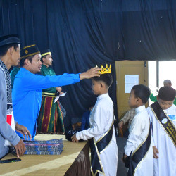 Bersama Al-Qur’an untuk Dunia: 86 Santri Diwisuda, Sinjai Suarakan Solidaritas untuk Palestina